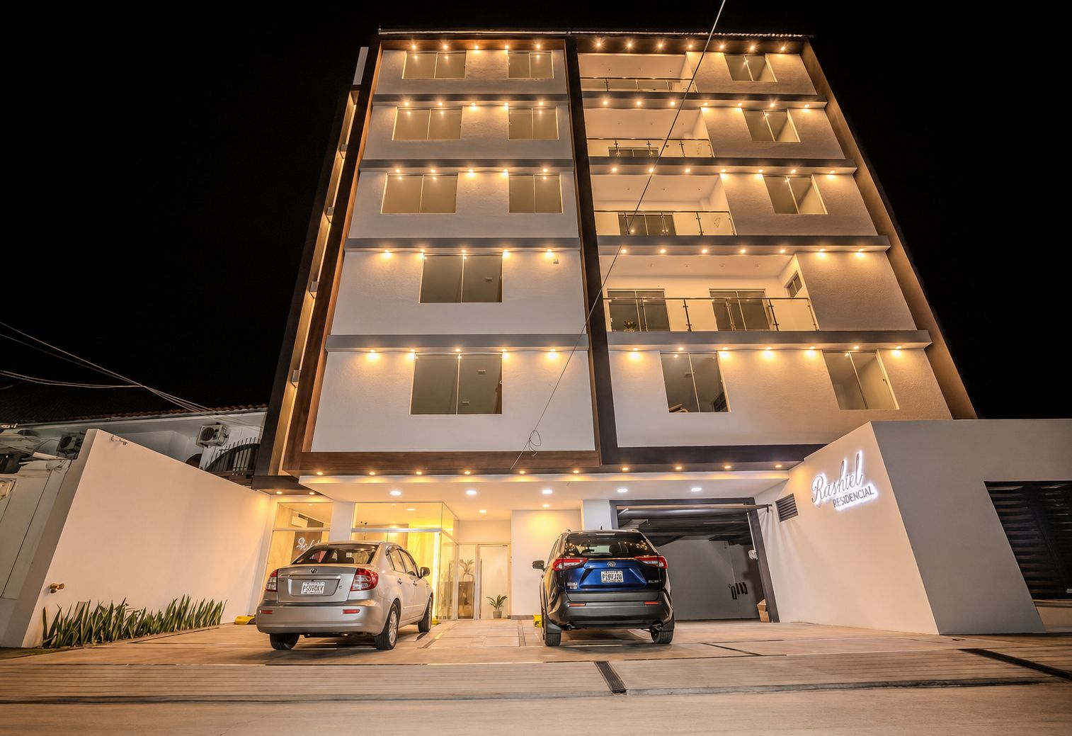 Frontis de Rachel Residenza, edificio concluido y listo para entrega inmediata